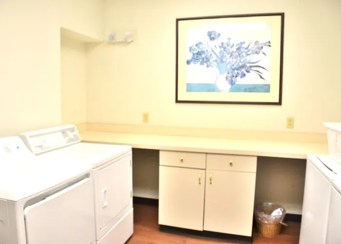 Cresthill Suites Syracuse